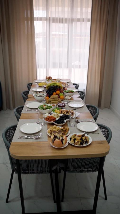 Aisha Hotel Бишкек Экстерьер фото
